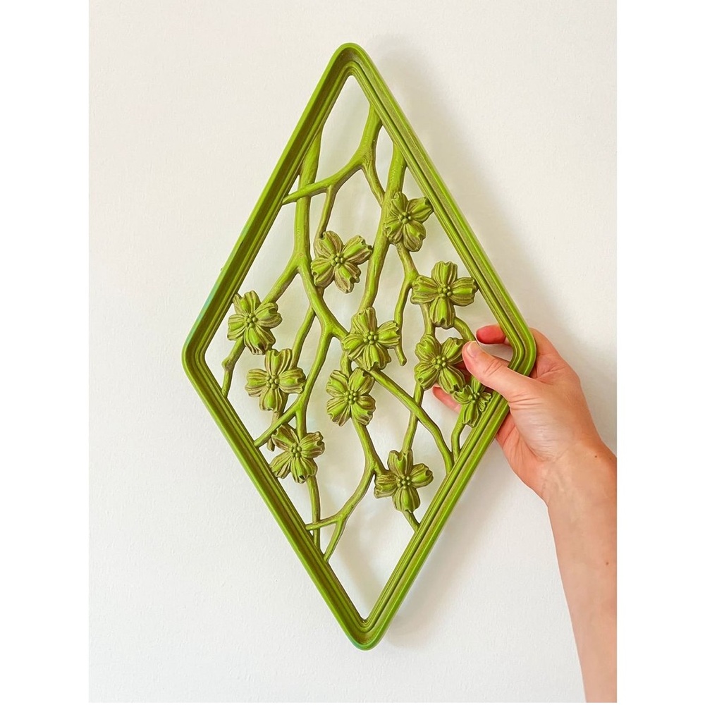 Vintage Green Plastic Diamond Floral Wall Art Decor